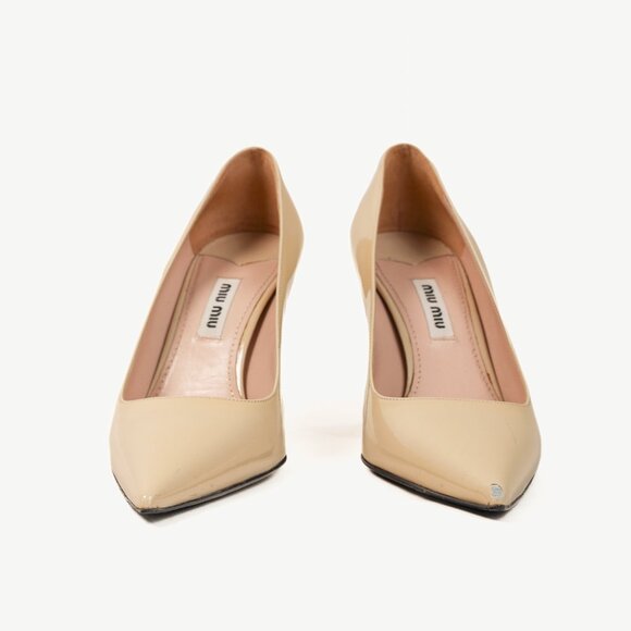 Miu Miu Cream Vernice Leather Pointed-Toe Pumps - Picture 2 of 9